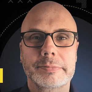 headshot of noah kravitz